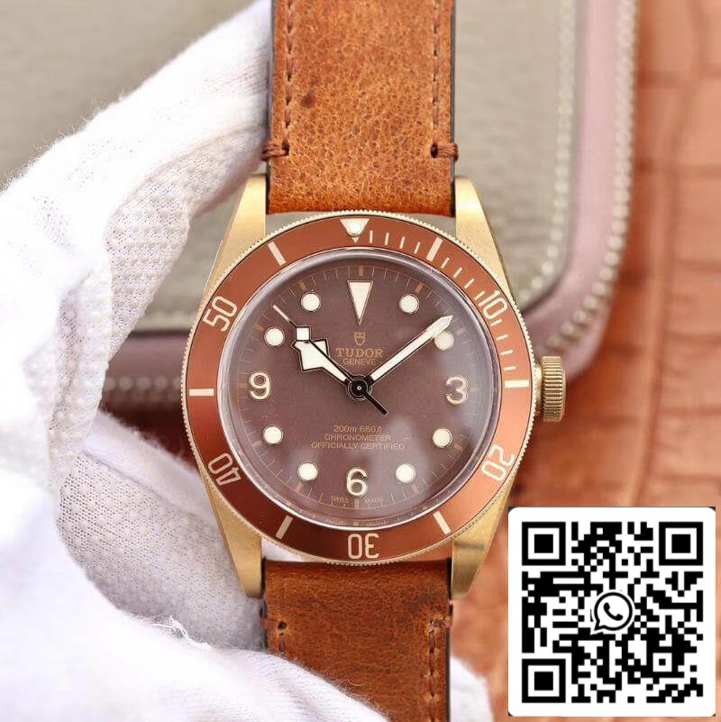 Tudor Heritage 블랙 Bay Bronze 79250B XF 팩토리 1:1 Best 에디션 Swiss ETA 2824 브라운 다이얼
