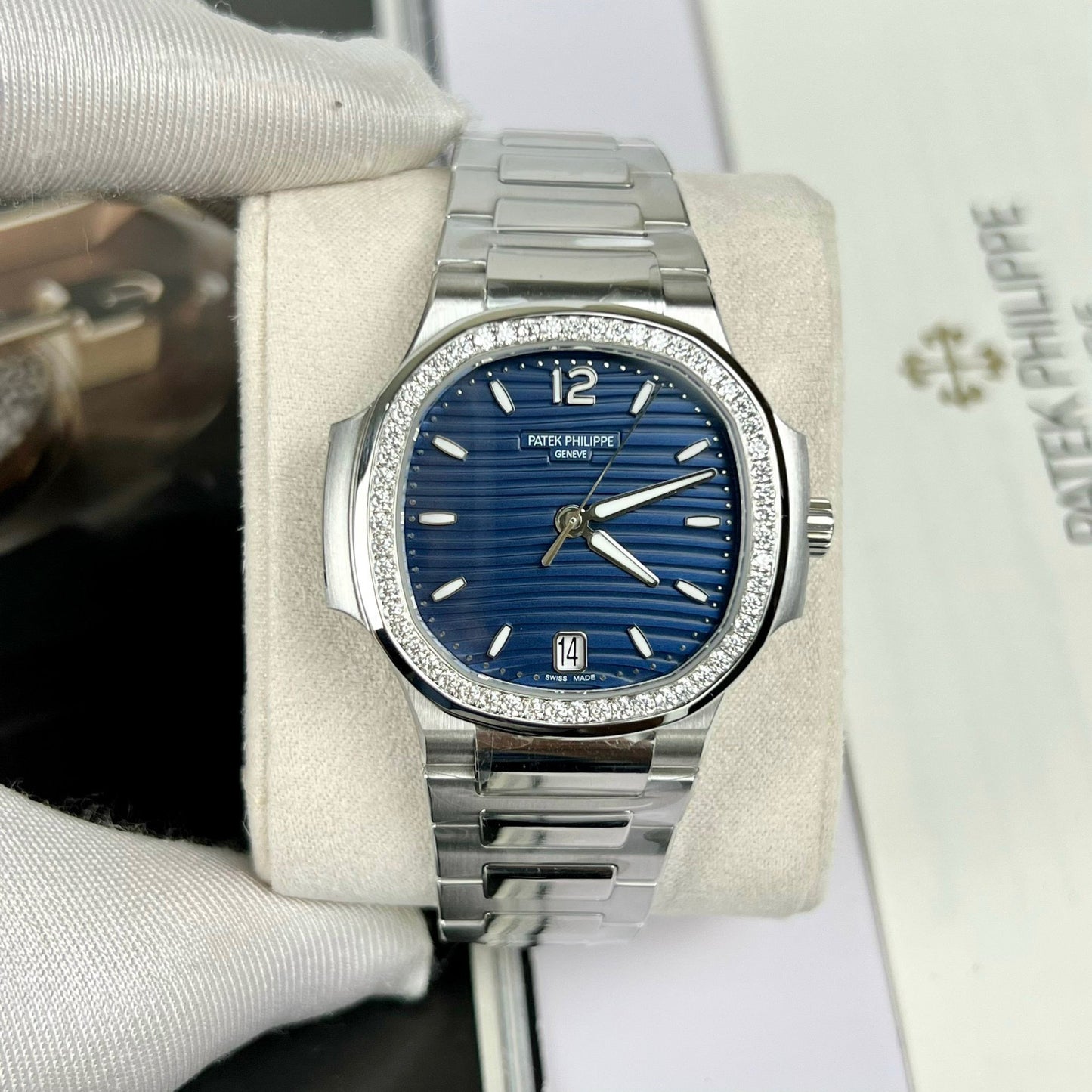 파텍 필립 노틸러스 7118/1A-001 custom Moissanite 3K 팩토리 블루 다이얼