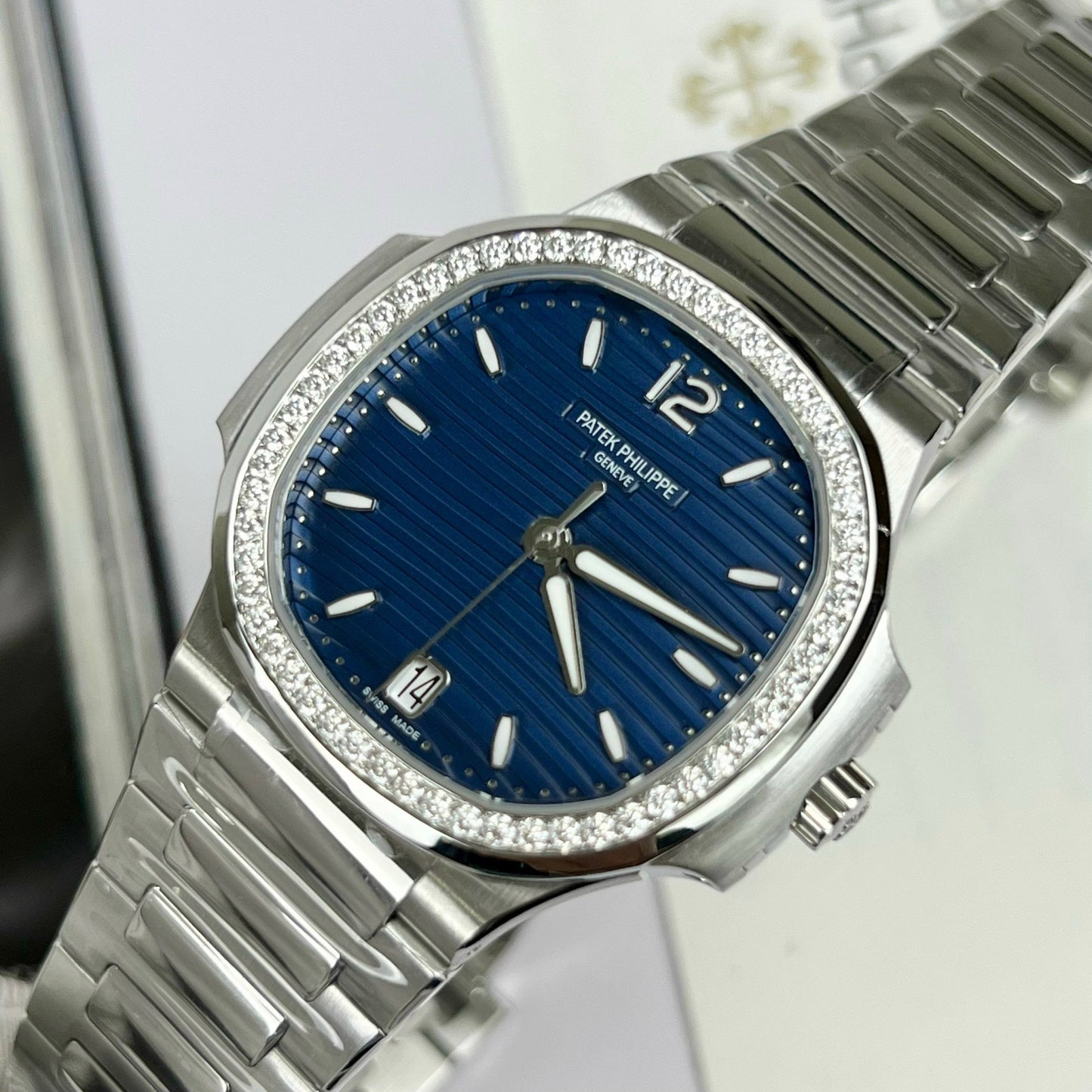 파텍 필립 노틸러스 7118/1A-001 custom Moissanite 3K 팩토리 블루 다이얼