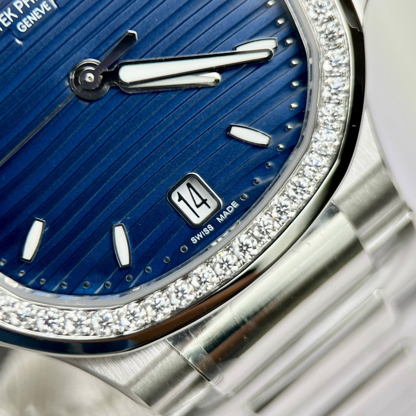 파텍 필립 노틸러스 7118/1A-001 custom Moissanite 3K 팩토리 블루 다이얼