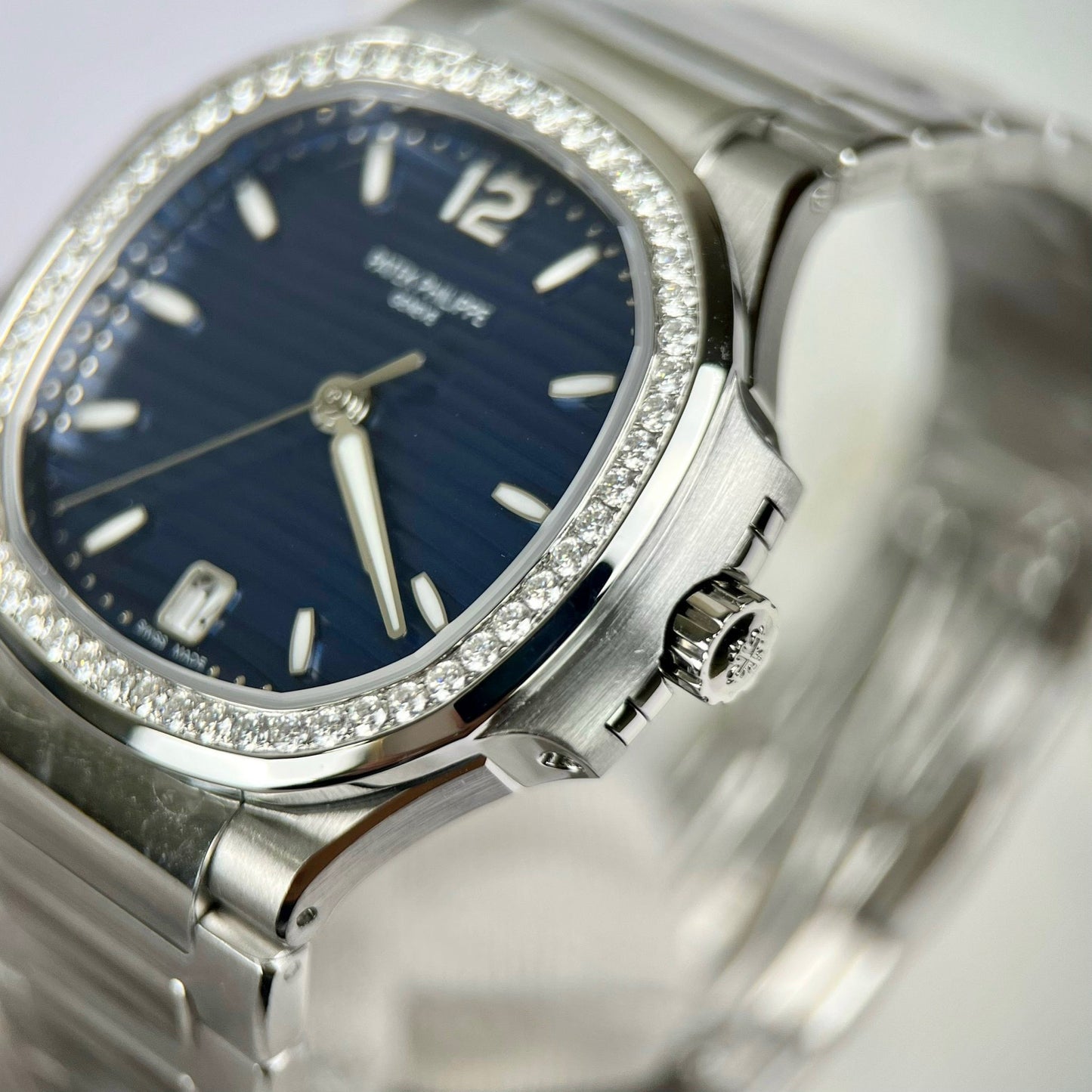 파텍 필립 노틸러스 7118/1A-001 custom Moissanite 3K 팩토리 블루 다이얼