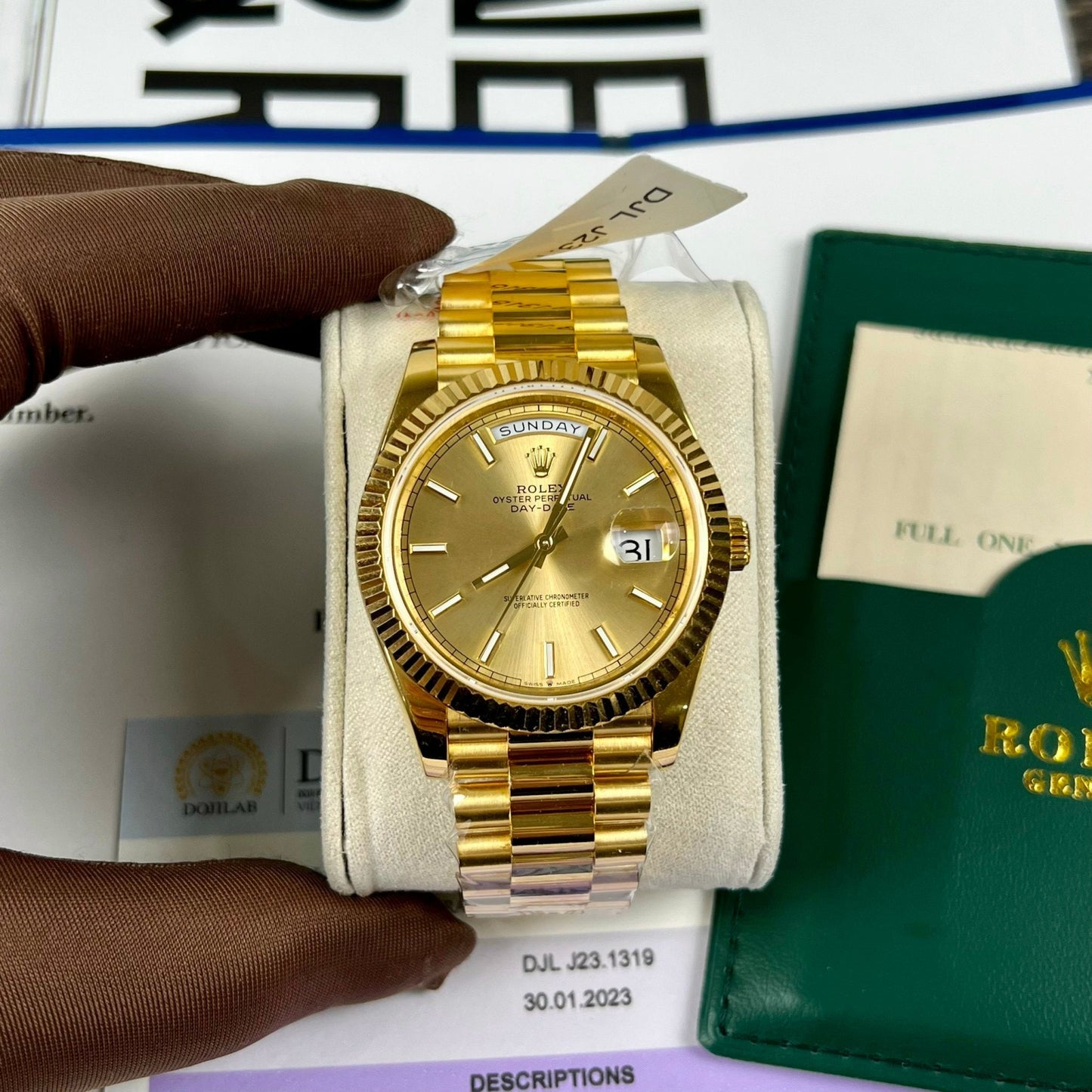 롤렉스 Day-Date 40mm 228238-0003 coated 18k 옐로 골드 Best 1:1 에디션 130 gram
