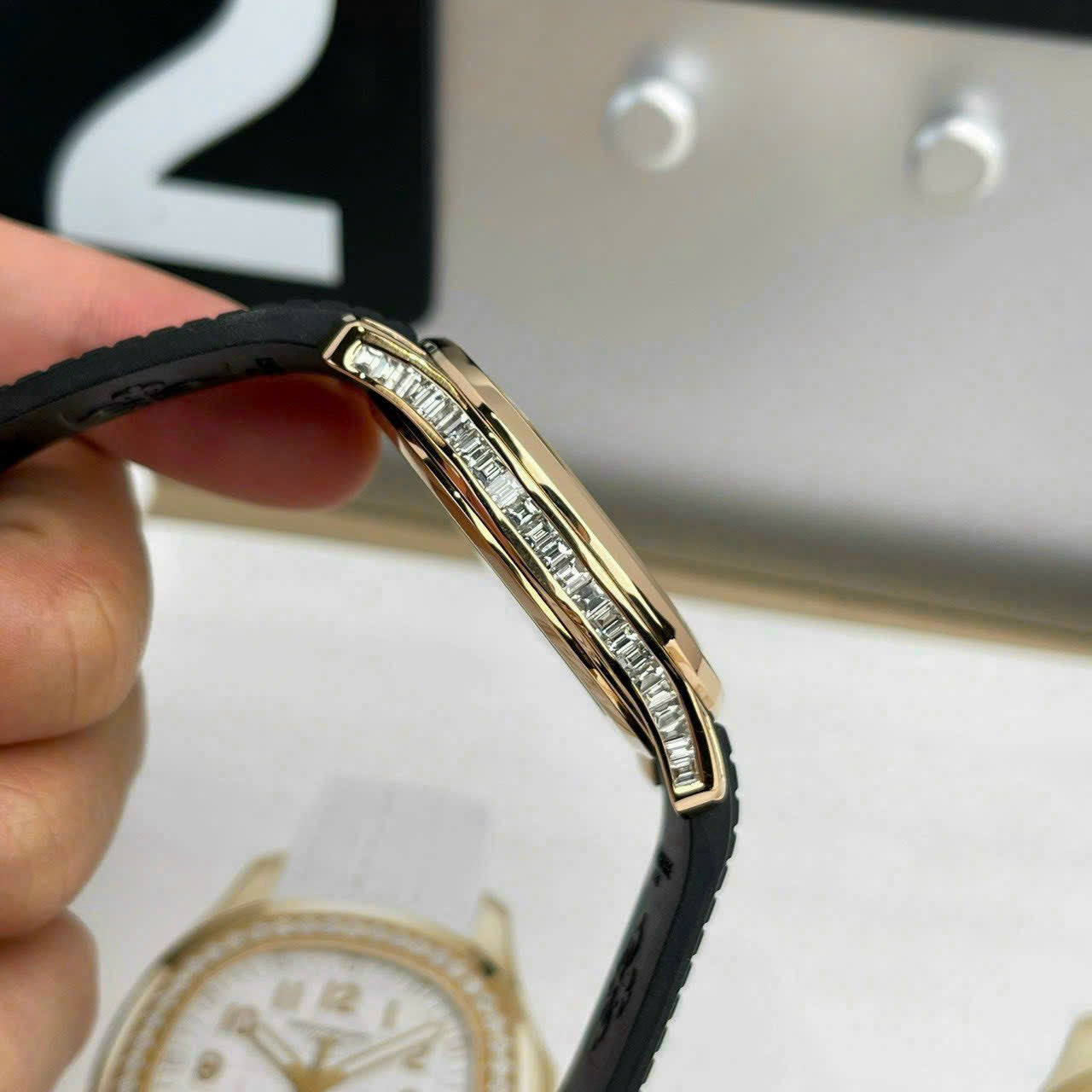 파텍 필립 아쿠아넛 5167R-001 Best 1:1 에디션 18k Wrapped and Moissanite Baguette