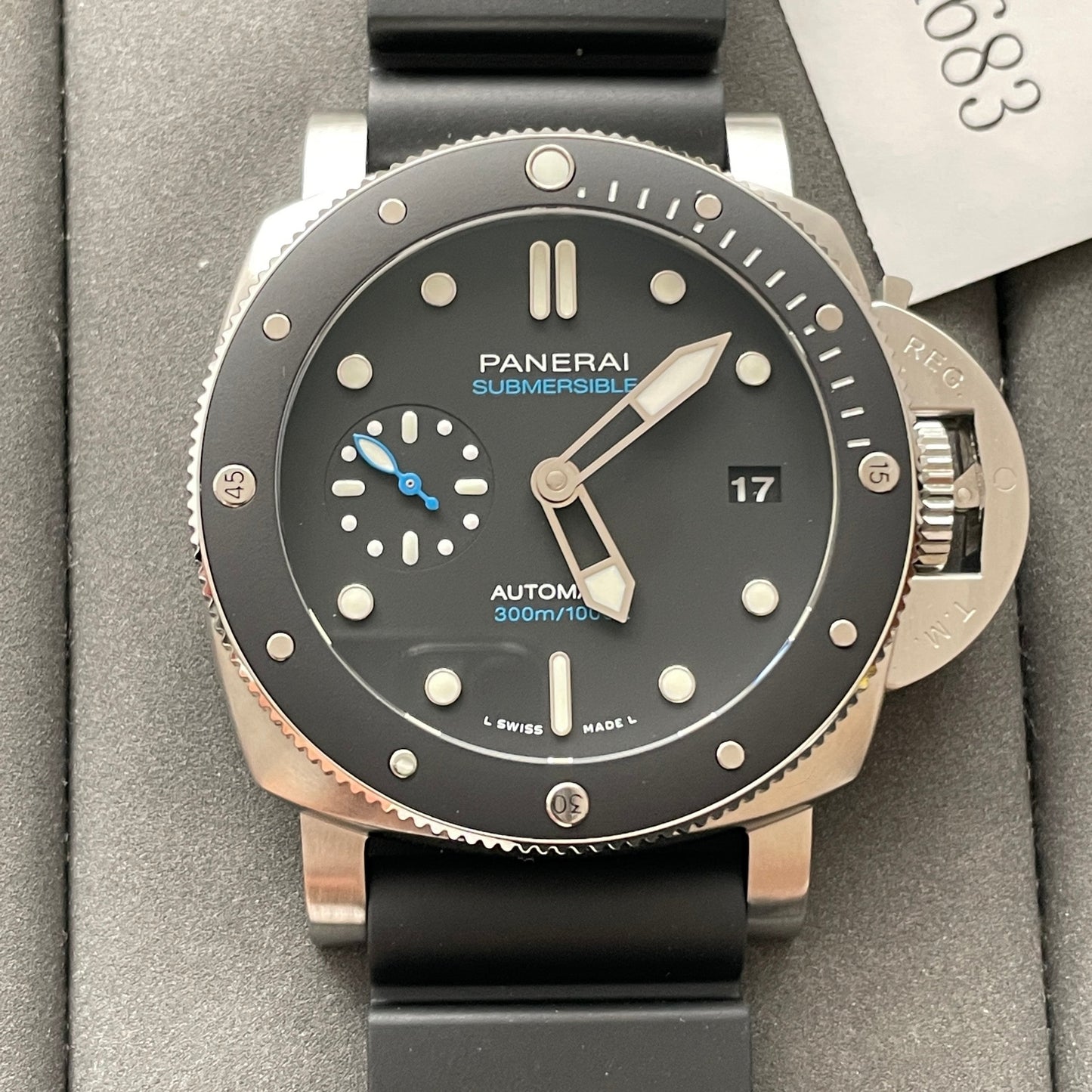 Panerai Submersible PAM00683 1:1 Best 에디션 VS 팩토리 블랙 다이얼 Swiss P9010