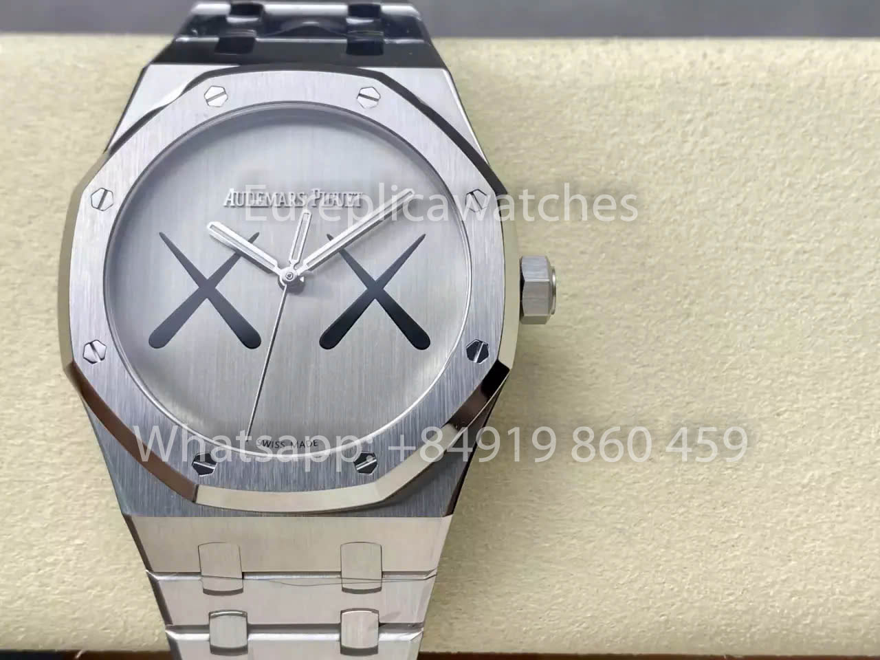 오데마 피게 로열 오크 X Kaws V3 Newest Version 1:1 Best Clone APS 팩토리