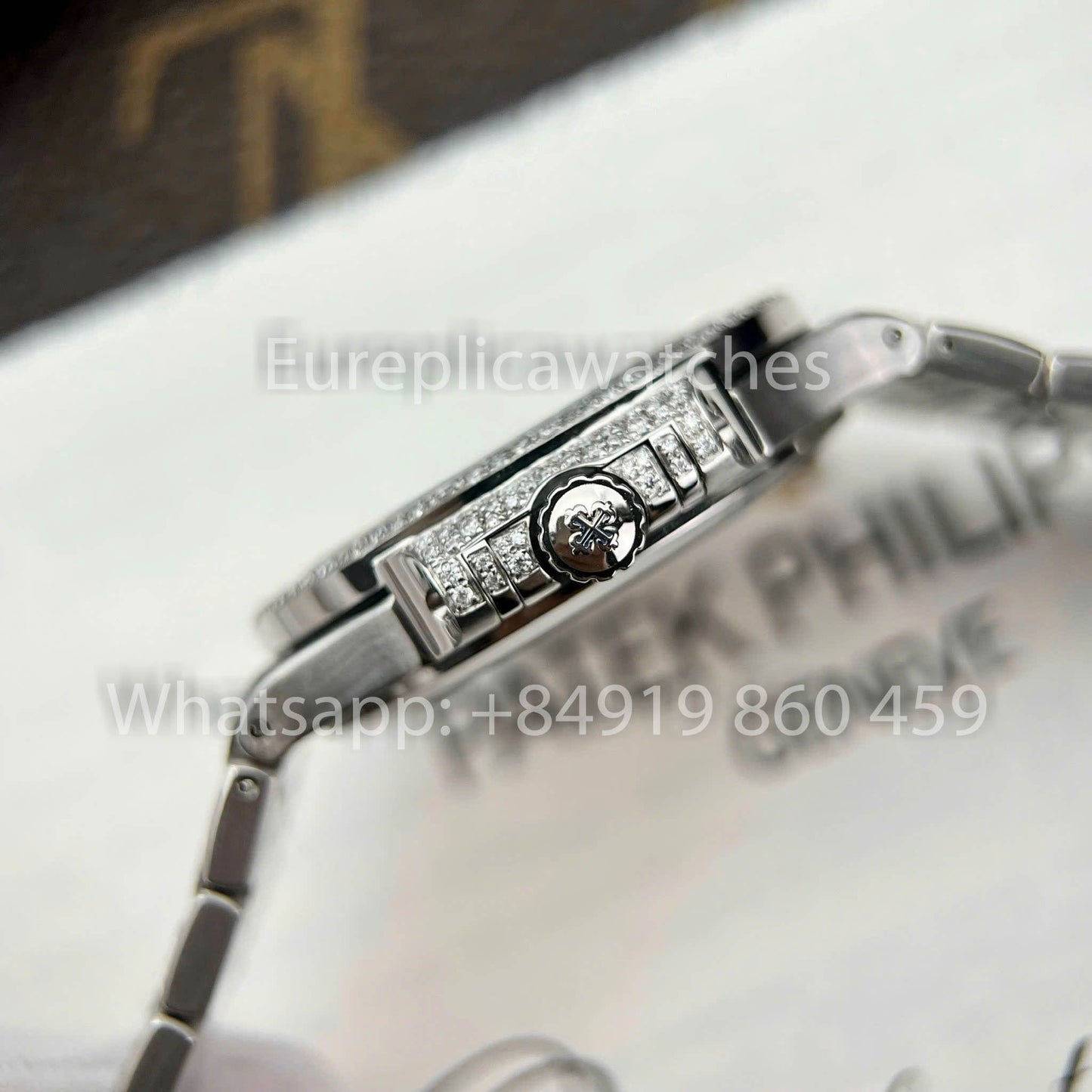 파텍 필립 노틸러스 7118/1450G-001 Full Iced Out – 1:1 Best Clone Custom Watch