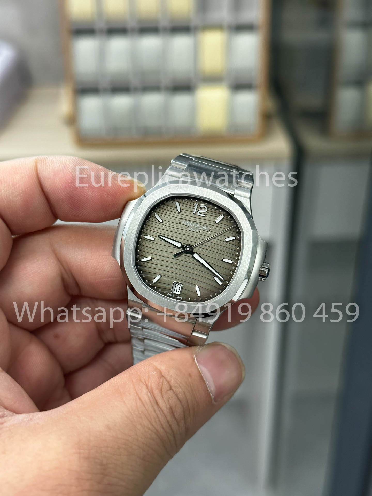 파텍 필립 노틸러스 Ladies 7118/1R-001 из 3K 팩토리 스테인리스 스틸 Версия 2025
