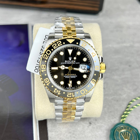 롤렉스 GMT-Master II 126713GRNR-0001 Золото в чистой упаковке.
