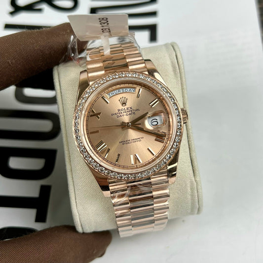 롤렉스 오이스터 Day-Date 40mm 228235 coated 18k 로즈 골드 Best 1:1 에디션 130 gram moissanite bezel