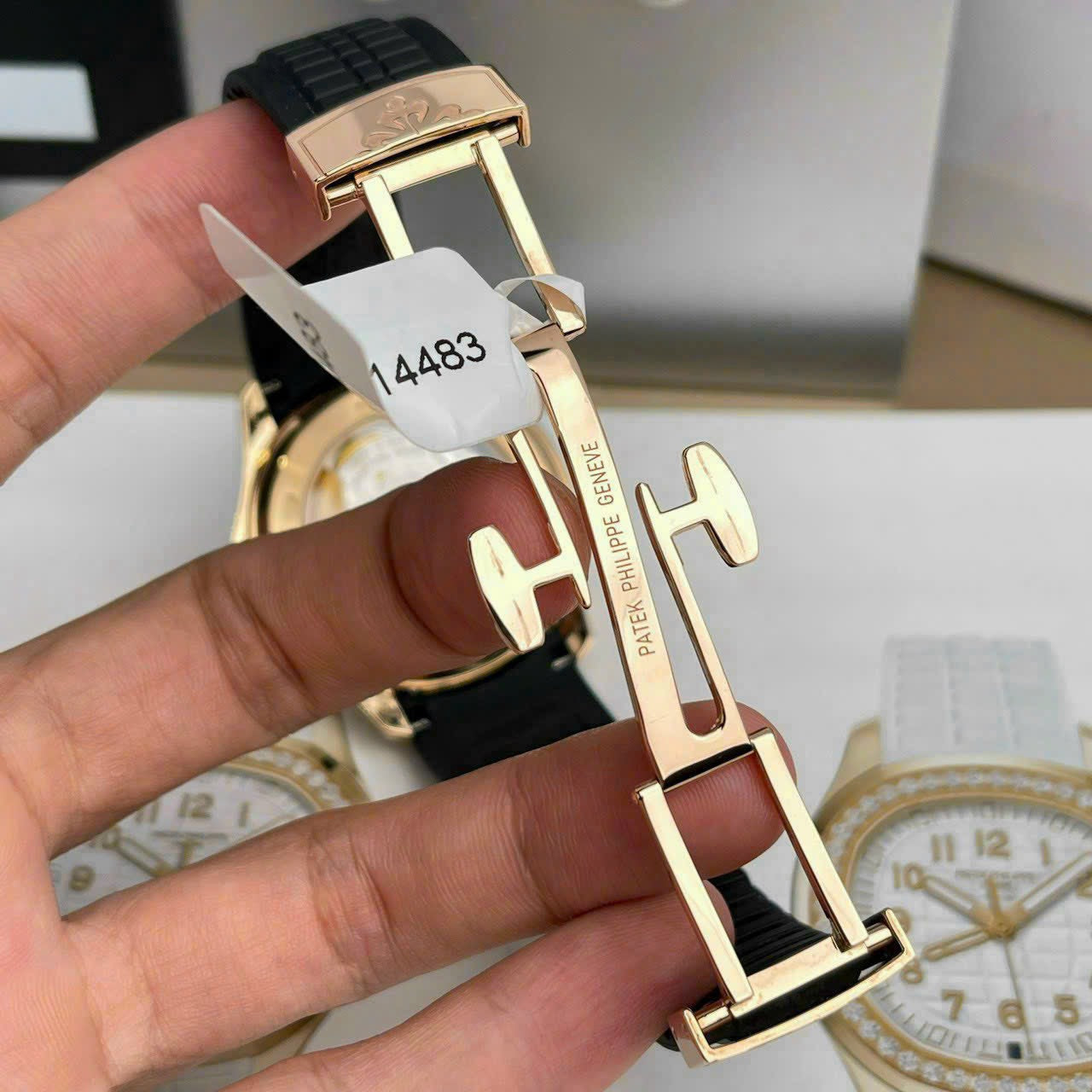 파텍 필립 아쿠아넛 5167R-001 Best 1:1 에디션 18k Wrapped and Moissanite Baguette