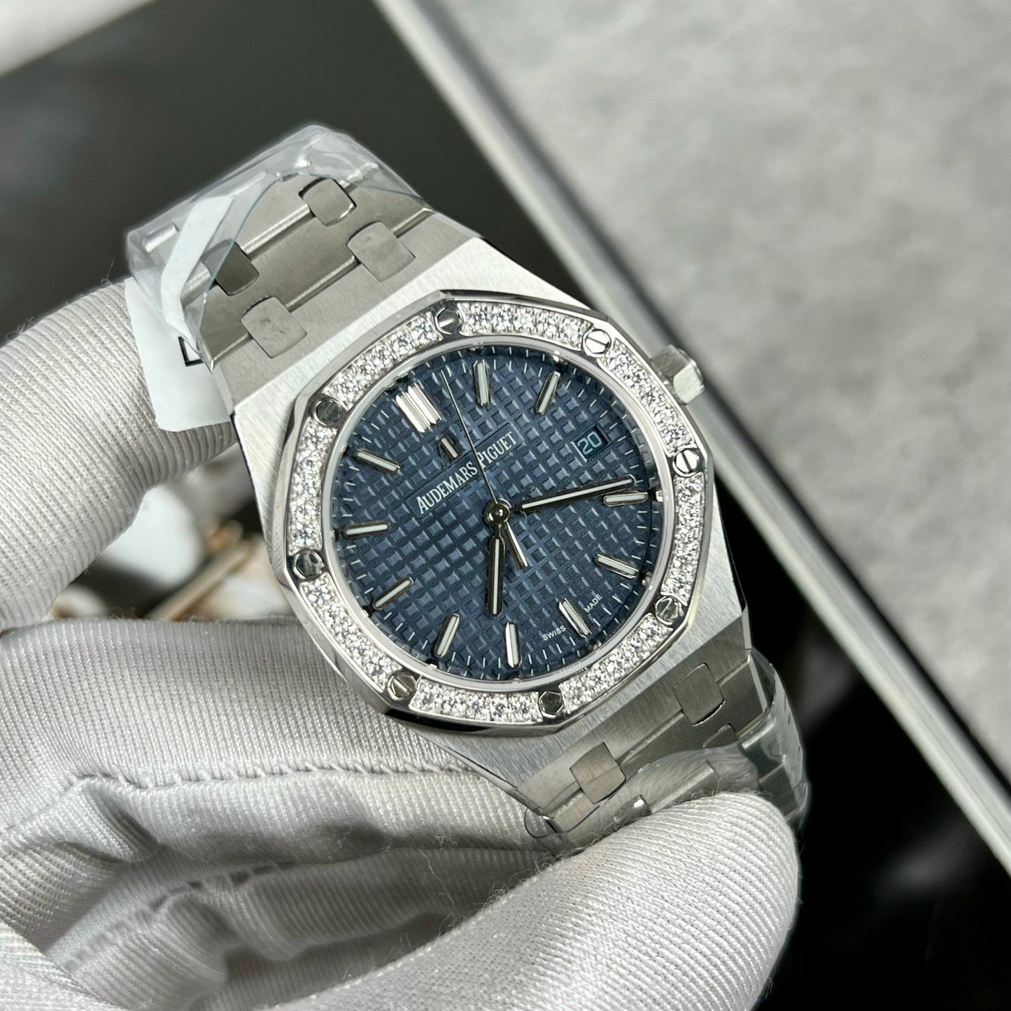 오데마 피게 로열 오크 67651IP.ZZ.1261IP.01 1:1 Best 에디션 ZF 팩토리 블루 다이얼 Moissanite bezel